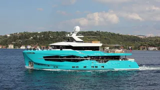 Numarine 32XP explorer yacht 7 Diamonds delivered